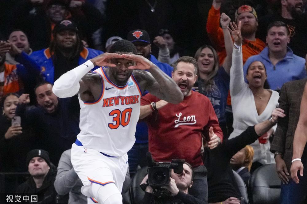 的强劲表现 的强劲表现